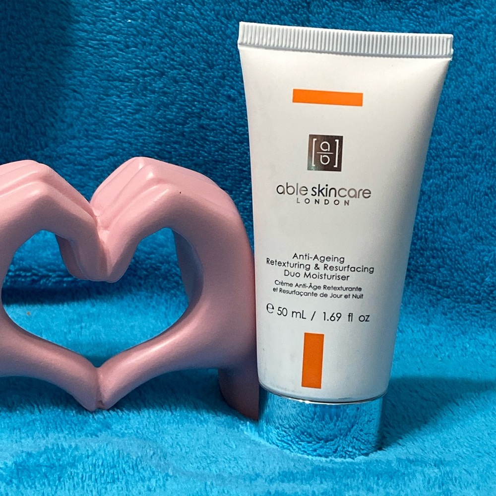 NWOT - able skincare London Anti-ageing Duo Moisturizer
